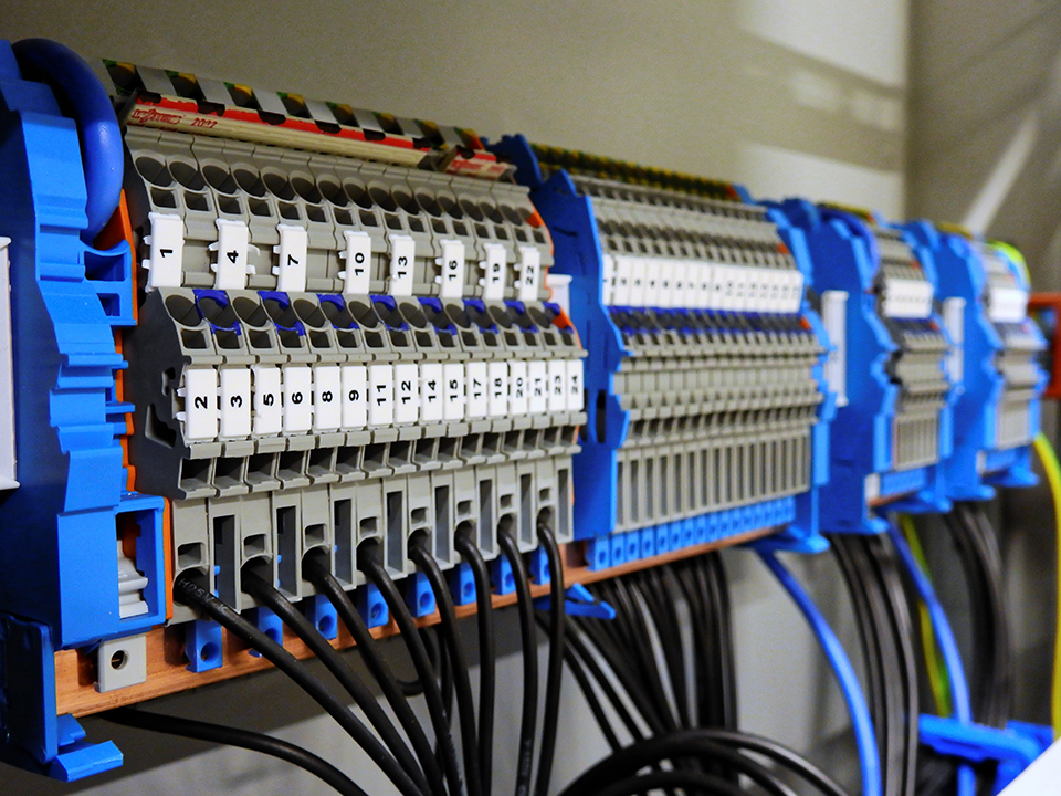 switchgear 2069759